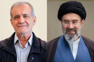 تکمیلی - دکتر مسعود پس ازملاقات امروز با رهبر سوم جمهوری اسلامی و حصول تفاهم، سرلشگر محسن رضایی را به عنوان دبیر شورای عالی امنیت ملی منصوب کرد