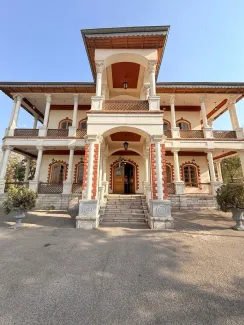 آقای سرپرست سازمان تامین اجتماعی درود اگر وقت کردید سری به بیمارستان شهید لواسانی در شرق تهران بزنید.