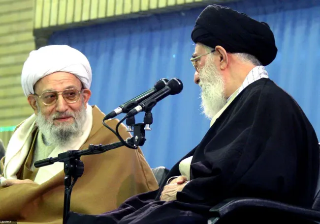 سید علی خامنه‌ای و محمدرضا مهدوی کنی