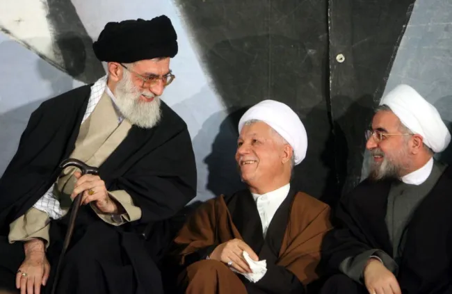 حسن روحانی، اکبر هاشمی رفسنجانی و سید علی خامنه‌ای