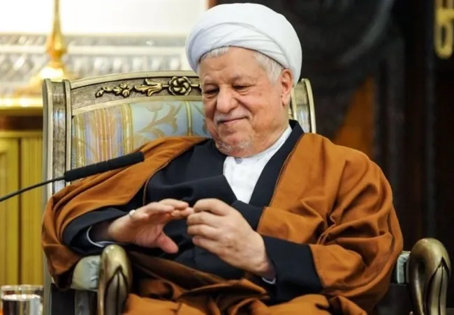 ‍هاشمی رفسنجانی: انفجار بمب در حوالی حرم رضوی در مشهد کار متهمان به قتل های زنجیره‌ای یعنی نیروهای وقت وزارت اطلاعات بود.