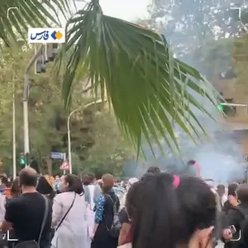 خبرگزاری فارس تصویر بی حجاب زنان معترض را منتشر کرد