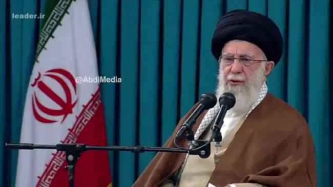 آیت الله خامنه‌ای