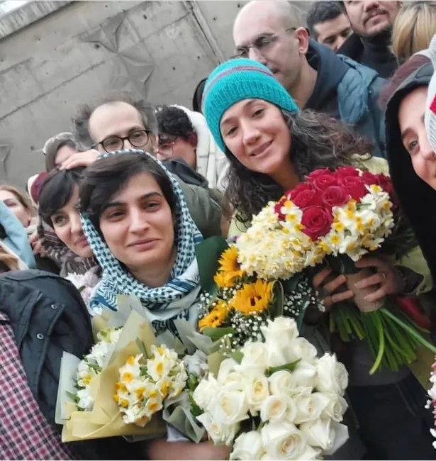 آزادی الهه محمدی و نیلوفر حامدی