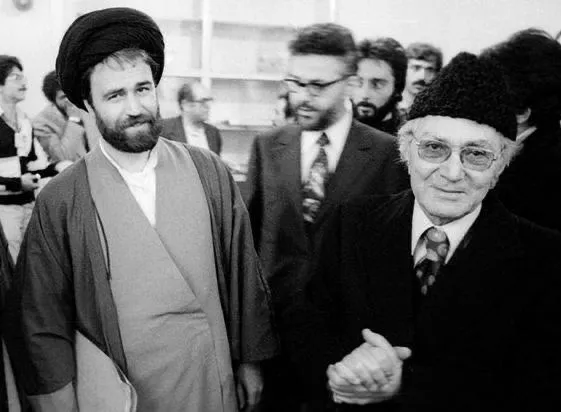 آیا میدانستید کریم سنجانی در دهه ۷۰ خورشیدی خواستار بازگشت به ایران بود؟