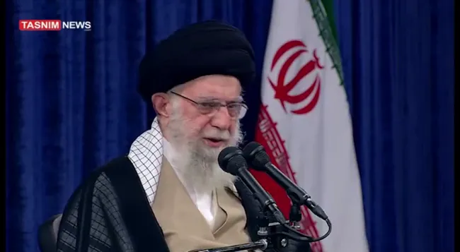 رهبر جمهوری اسلامی: آمریکا گروهی راه انداخته برای بحران‌سازی در کشورهای مختلف
