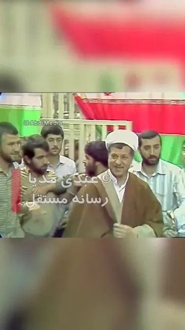 تصاویری دیده نشده از روزگاری که اکبر هاشمی رفسنجانی رای خود را همچون آیت‌الله خمینی در صندوق۱۱۰ می انداخت