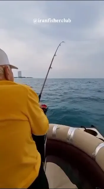 ماهیگیری محمد جواد ظریف و همسرش