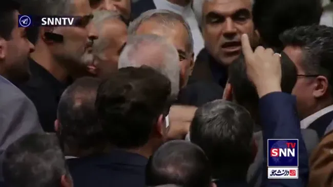 مسعود پزشکیان و اسماعیل هنیه در آغوش هم