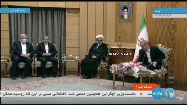 پزشکیان قبل از سفر به عراق در پخش زنده: ما را به دیپلماسی وادار می‌کنند که بلد نیستیم