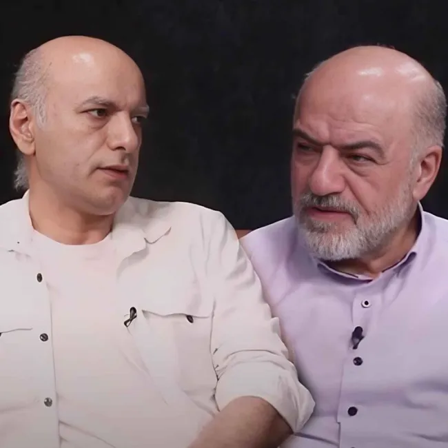 <iframe src="https://embed.acast.com/$/670e2965ce4471cec7e5a263/672903035e15233c40853326?" frameBorder="0" width="100%" height="110px" allow="autoplay"></iframe>