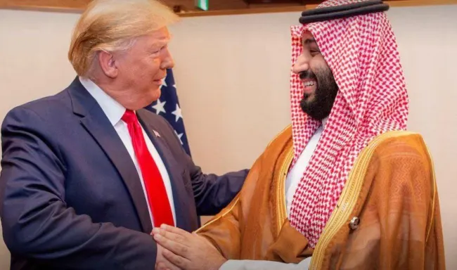 محمد بن سلمان، ولیعهد عربستان سعودی در گفت‌وگویی تلفنی با دونالد ترامپ پیروزی او را در انتخابات ریاست‌جمهوری تبریک گفت و ابراز امیدواری کرد روابط استراتژیک دو کشور تقویت شود.