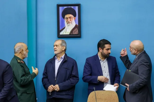 گویا در جلسه امروز آن چراغ سبز نهایی آیت الله به شورای عالی فضای مجازی نرسید