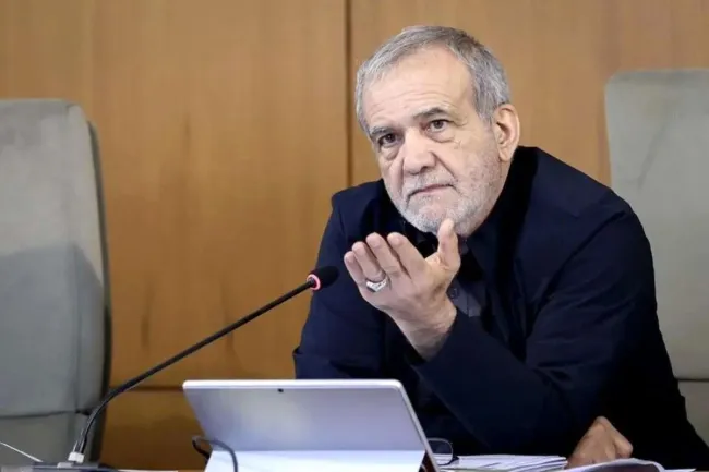  مسعود پزشکیان: چگونه روزانه ۲۰ میلیون لیتر سوخت گم می‌شود؟