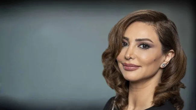  اولین گزارش دیما عزالدین خبرنگار و گزارشگر تلویزیون العربی بعد از ١٤ سال دورى، از قلب دمشق پايتخت سوريه
