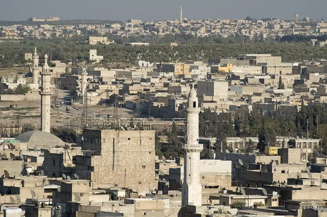  فیلم تبلیغاتی تحریر الشام از شهر حلب سوریه بعد از سقوط و تعمیرات شبکه برق
