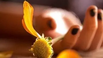  دلایل خودکشی دانش آموزان در ایران با دیگر کشورها