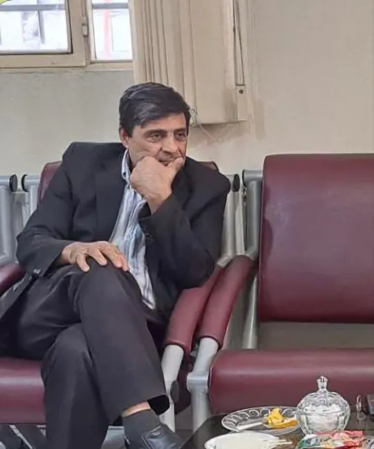 سید علی علایی رییس اندرزگاه های امنیتی و مسئول وقت فرهنگی زندان اوین که بازنشست شده بود دیشب درگذشت