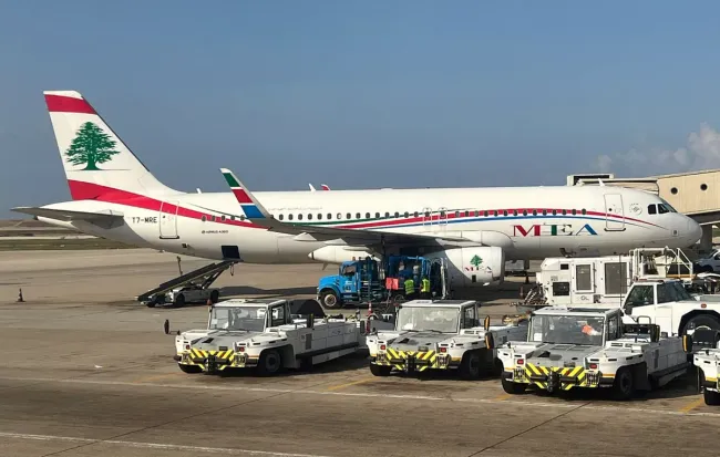 المنار: مسافران یک پرواز از تهران به بیروت، به هنگام ورود به فرودگاه، تحت بازرسی شدید بدنی و بازرسی غیرمعمول چمدان‌ها قرار گرفتند