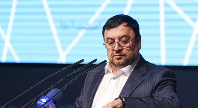 خیلی مهم / در بخشی از جامعه این باور وجود دارد که فیلتر کننده و فیلترشکن فروش یکی است و باورشان هست که نهادهای امنیتی این را انجام میدهند؛ حکومت چه جوابی میتواند به این دغدغه بدهد