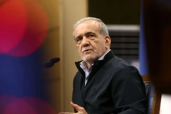  پزشکیان: در خارج فکر می‌کنند که در مریخ فلان کار را بکنند ما در اینجا دنبال درست کردن یک راه ساده هستیم