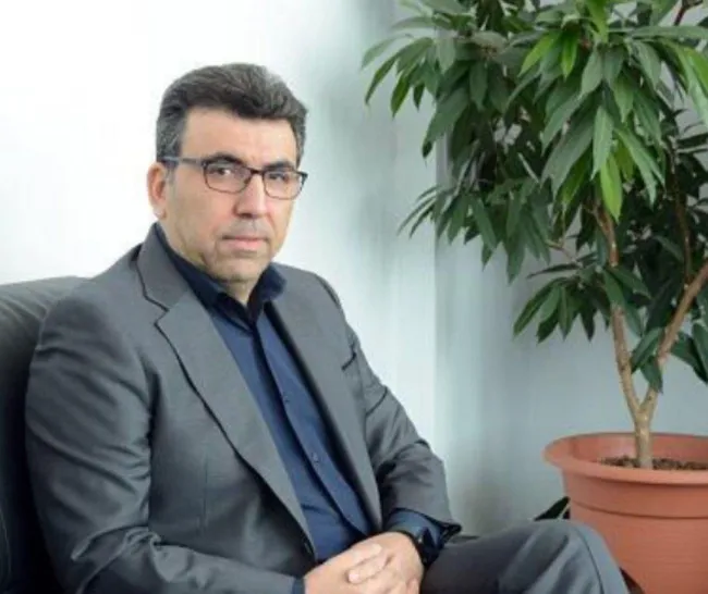 در نخستین جلسه هیئت مدیره جدید بورس تهران، رییس هیئت مدیره و نایب رییس هیئت مدیره بورس تهران انتخاب و مدیرعامل منتخب به سازمان بورس و اوراق بهادار پیشنهاد شد.