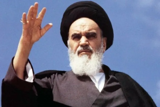 بشنوید: انتشار برای نخستین بار خواندن اطلاعیه آیت‌الله خمینی توسط اکبر هاشمی رفسنجانی در رادیو- ۲۲ بهمن ۵۷