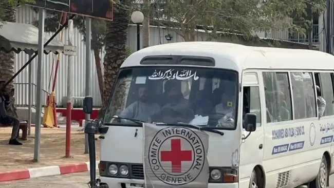  اتوبوس اسرای آزاد شده فلسطینی در خان یونس