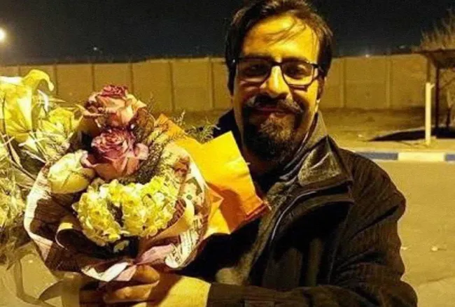 روح الله نخعی روزنامه نگار زندانی آزاد شد‌