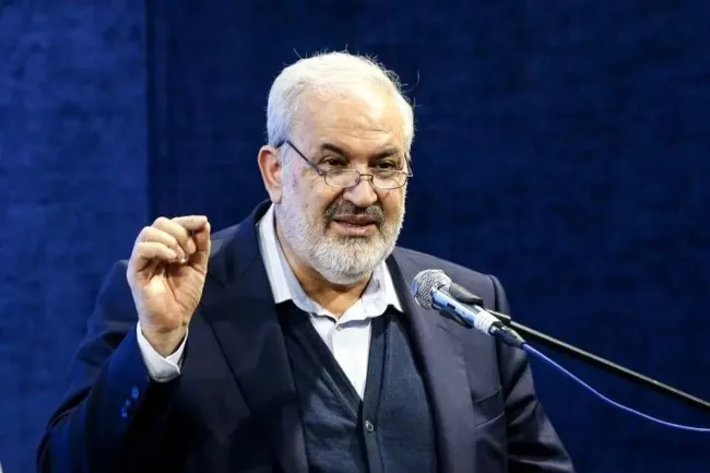وزیر نیرو حاضر است درباره تقصیر خودش در خاموشی‌های اخیر، شفاف‌سازی کند؟ / پشت صحنه اختلاف وزارتخانه‌های نفت و نیرو چیست؟
