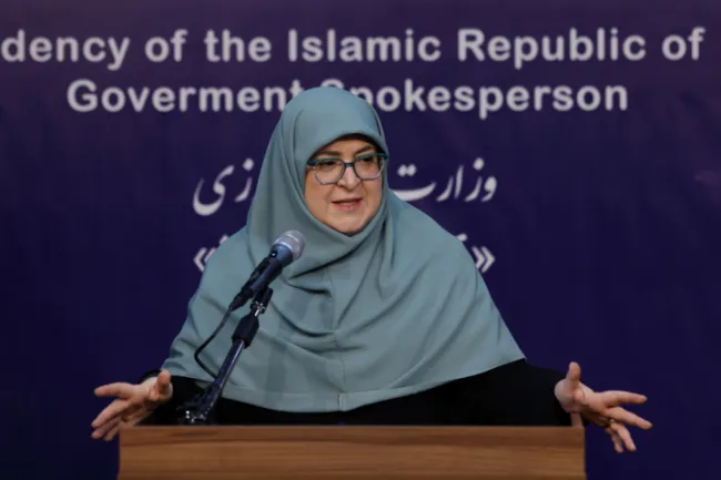 سرکار خانم سخنگوی هیئت دولت جمهوری اسلامی درود
