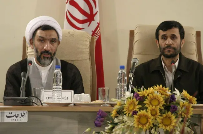 بشنوید | پورمحمدی و روایت هایی از عقاید و دیدگاه های عجیب احمدی نژاد