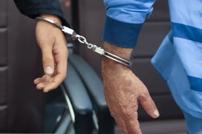  بازداشت یک عضو شورا و معاون سابق شهردار اهواز