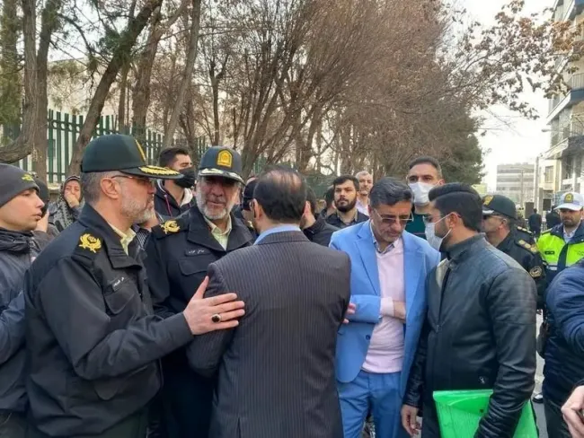 حضور متهمین به قتل مرحوم خالقی در محل وقوع جرم 