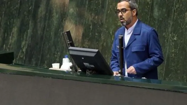 روح‌الله ایزدخواه، نماینده موافق استیضاح: ارزش پول ملی در این چند ماه ۶۲ درصد کاهش یافته است.