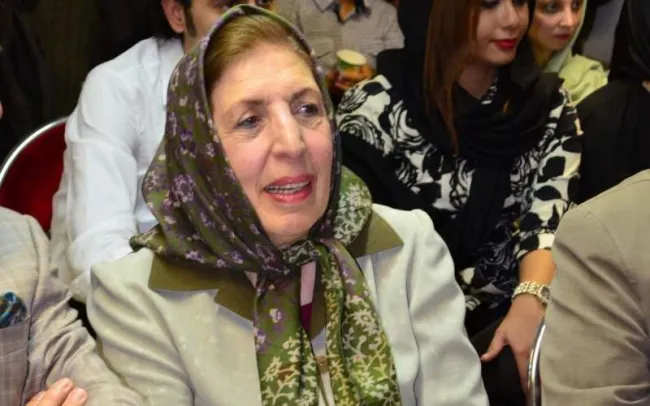 دکتر ژاله آموزگار: دریغ و هزار دریغ که در سال‌های اخیر، آغوش ما جای امنی برای جوانان این سرزمین نشد.