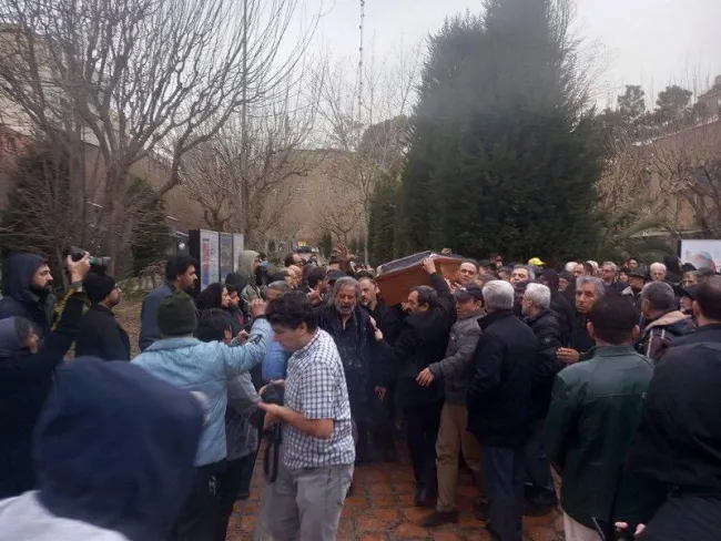  تشییع پیکر «منوچهر والی‌زاده» از خانه هنرمندان