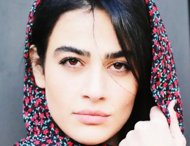  «هیوا سیفی‌زاده» به قید وثیقه آزاد شد