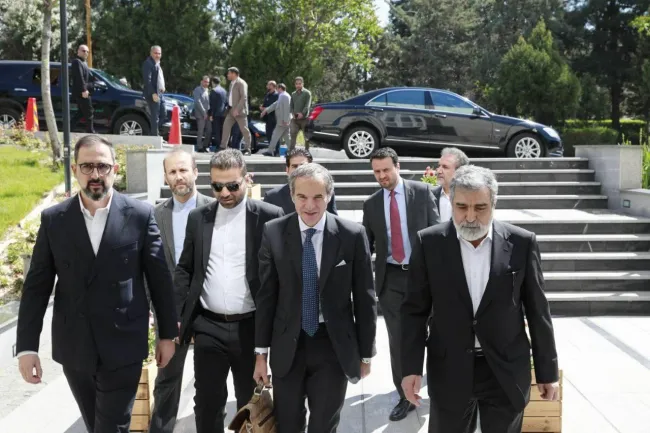 آغاز مذاکره «گروسی» و «اسلامی»