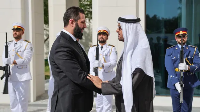 استقبال محمد بن زاید آل نهیان رئیس امارات از احمد الشرع
