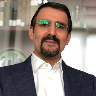 بشنوید | هشدار مهدی سنایی درباره پرتگاه تحریم‌ها؛ ایران بین چکش ترامپ و سندان تحریم‌ها / ۱۴۰۴، نقطه عطف یا پرتگاه نظام؟