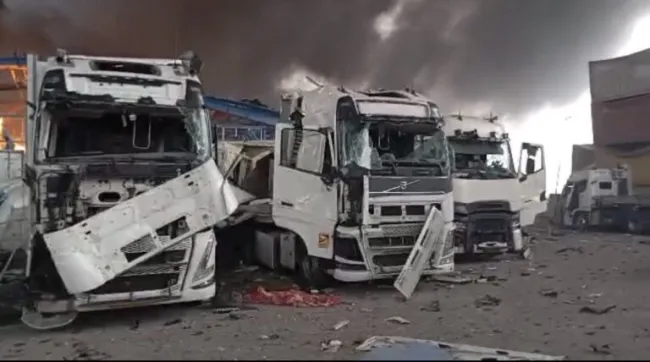خاکسپاری ۲ جانباختهٔ حادثهٔ بندر شهید رجایی
