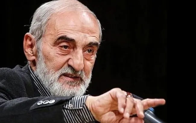  شریعتمداری: مذاکره را متوقف کنید