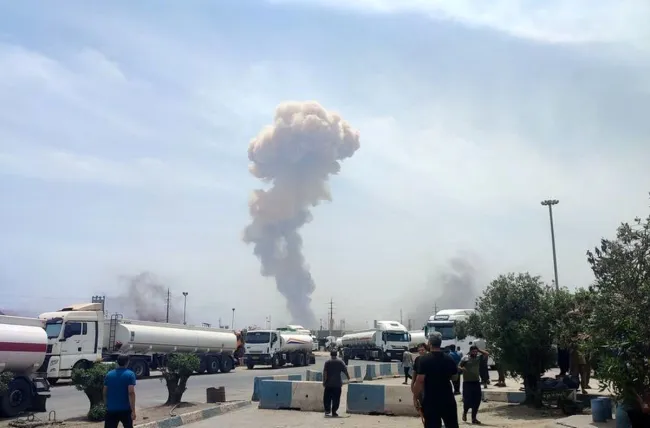 a-lady-who-did-not-leave-the-field-since-the-first-day-of-the-incident