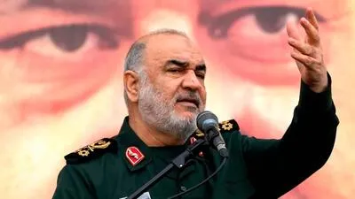 فرمانده کل سپاه: آقای ترامپ! شما می‌گویید ایران در آستانۀ ورود به سلاح هسته‌ای است؛ آیا این نشانه‌ای از پیشرفت نیست؟
