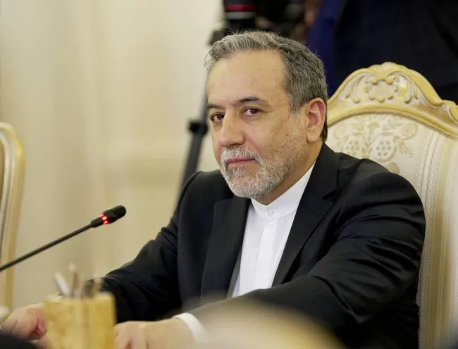  دیدار و گفتگوی دبیر شورای عالی امنیت ملی ارمنستان با عراقچی