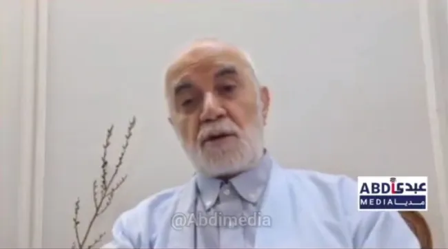 مصطفی سنایی‌فر: چرا جامعه به حدی رسیده که عالی‌ترین مقام کشور می‌‌گوید: «همه‌ی مردمی که در رفراندوم شرکت می‌کنند قدرت تحلیلی ندارند»؟!