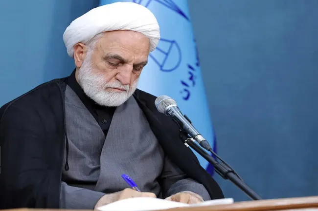  رئیس قوه قضاییه در همایش سراسری فرماندهان، معاونان و مدیران عالی فراجا: همه باید به اقتدار پلیس کمک کنیم