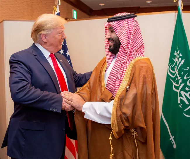  ترامپ در مورد محمد بن سلمان: او یک مرد باورنکردنی است. من الان مدتهاست که او را می شناسم. هیچ کس مثل او نیست.