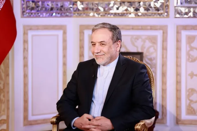  دیدار عراقچی با نخست وزیر واتیکان